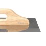 Truelle à plâtrer avec manche en bois et lame métallique plate.