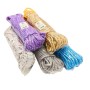 Cinq cordes à linge en nylon de différentes couleurs emballées individuellement