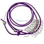 Corde à linge élastique violette avec 8 pinces métalliques rétractables.