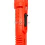 Détail du corps orange d'un fer à souder avec interrupteur noir et bouton témoin