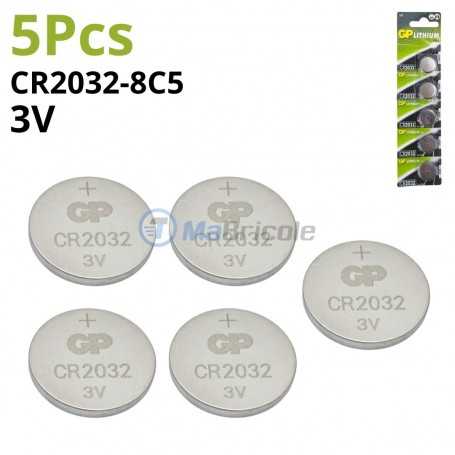 Cinq piles bouton lithium CR2032 3V visibles avec leur emballage plastique sous blister.