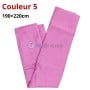 Rideau de douche rose plié avec texture en polyester de dimensions 190x220 cm
