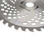 Disque métallique denté avec trous de ventilation pour débroussailleuse.