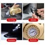Quatre images montrant un aspirateur compresseur auto 12V en usage, avec fonction aspiration, gonflage, éclairage et manomètre.