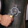 Roulette dentelée Manuelle 182 mm avec manche en bois pour pression et fixation les pièces de réparation des pneus