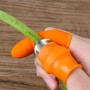 Gants couteau à pouce en silicone pour couper des légumes et fruits | Accessoires maison | MaBricole Algérie